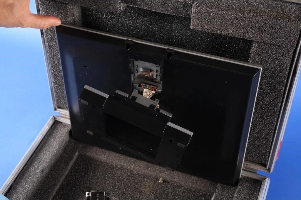 Sold Out Posters Third Man Records - The White Stripes Road Case With Monitor 8 Sold Out Posters Third Man Records - The White Stripes Road Case With Monitor